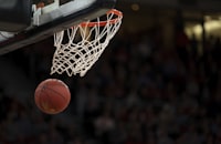 NBA 湖人勇士比赛图片 篮球即时比分